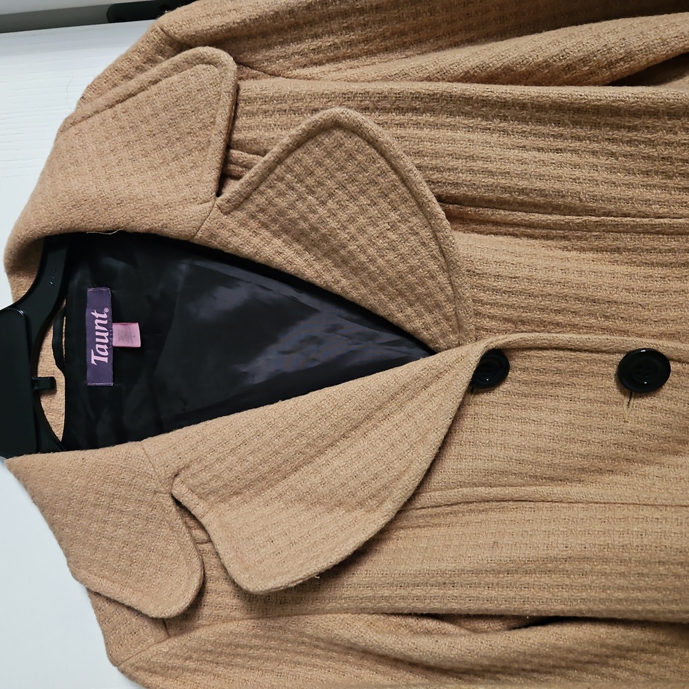 Taunt Coat - Picture 6 of 7